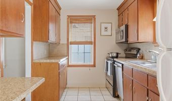 30 Hopkins Ter, Cumberland, RI 02864