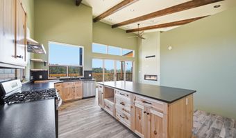 102 Spanish Peaks Rd, Arroyo Hondo, NM 87513