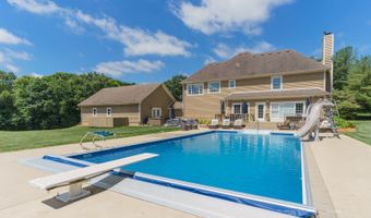 8750 Lavelle Rd, Athens, OH 45701