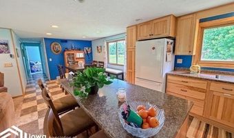 2024 Violet Ave, Aredale, IA 50605