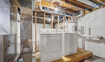 142 Maple St E, Amery, WI 54001