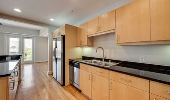 5055 Addison Cir 407, Addison, TX 75001