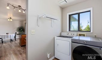 1030 Clear Creek Dr, Buhl, ID 83316