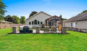 3325 IRENE St, Appleton, WI 54913