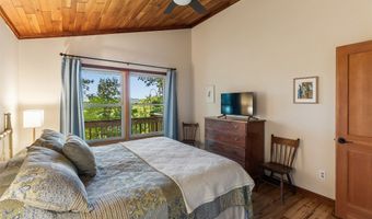 471 Rivard Rd, Glenville, NC 28736