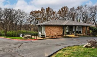 2349 Hidden Meadow Ln, Ballwin, MO 63021