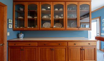 18 Greenway Ct, Bar Harbor, ME 04609
