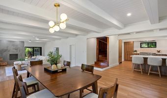 965 Hog Back Rd, Haiku, HI 96708