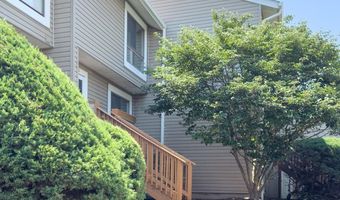 5766 VILLAGE GREEN Dr 10/5766, Alexandria, VA 22309