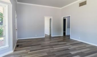 621 S Broadway Ave, Ada, OK 74820