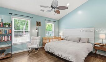 16 Sherwood Ln, Beaufort, SC 29907