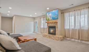2371 SILVER GATE Way, Cheyenne, WY 82009