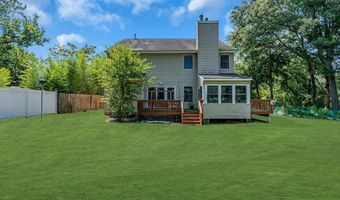 25 Oakshades Ave, Aberdeen, NJ 07747