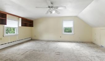 34 Gilbert Ave, Bloomfield, CT 06002