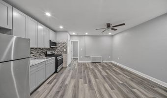 1614 R St SE, Washington, DC 20020