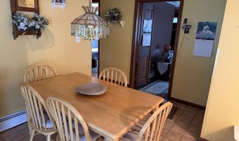 124 Brentwood Dr, Bristol, CT 06010