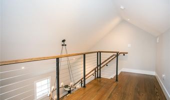 25 Dearborn St 2, Newport, RI 02840