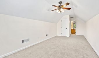 738 York View Dr, Auburn, GA 30011