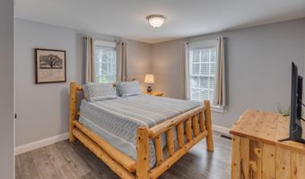 101 Loft Cir, Campton, NH 03223