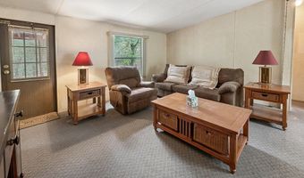 550 NW 73rd Way, Bell, FL 32619