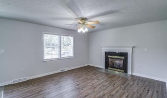 173 Pine Tag Ln, Appomattox, VA 24522