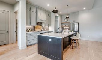510 Eagle Ct E, Aledo, TX 76008