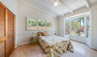 520 Papalani St, Kailua, HI 96734