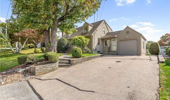 124 Longview Dr, Cranston, RI 02920