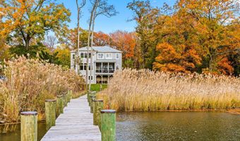 90 E LAKE Dr, Annapolis, MD 21403