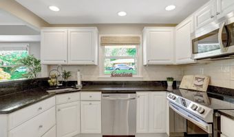 5919 KELLEY Ct, Alexandria, VA 22312