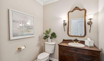 210 Old Plantation Dr W, Beaufort, SC 29907