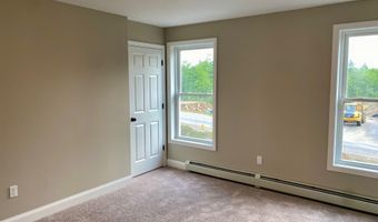 49 Woodbrey Ln, Standish, ME 04084