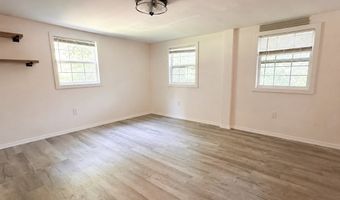 200 Watts Ln, Big Sandy, TN 38221
