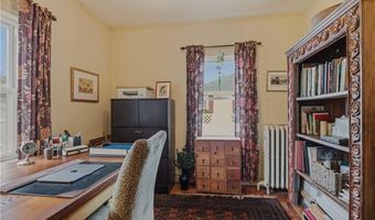 30 Boulevard, Middletown, RI 02842
