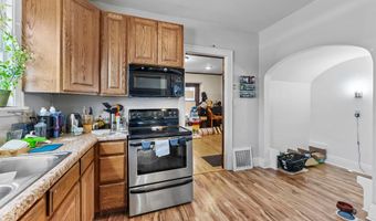 709 10th St NE, Austin, MN 55912