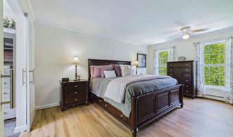 40 Meadow Dr, Bar Harbor, ME 04609