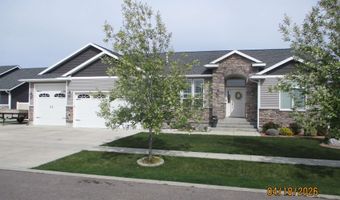 5002 Cassie Dr, Chubbuck, ID 83202