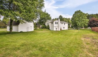 831 W Gebhard Ln, Alden, NY 14004