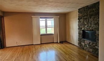 2161 Highland Ave, Albert Lea, MN 56007