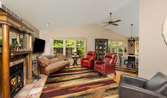 19 Conchas Dr, Angel Fire, NM 87710