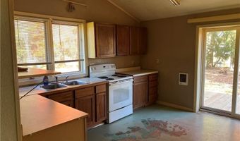 1194 Van Winkle Dr, Ashtabula, OH 44004