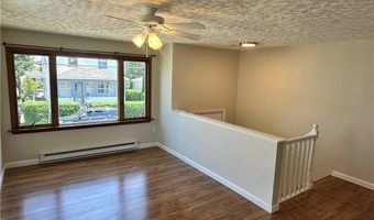 57 Friendship St, Newport, RI 02840