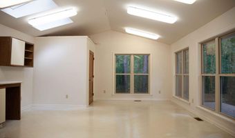 6768 Cobbham Rd, Appling, GA 30802