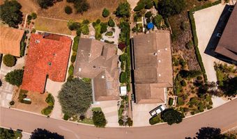 10960 Treeside Ln, Escondido, CA 92026