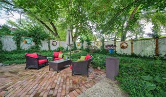 5596 Walnut St, Augusta, MO 63332