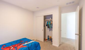 6421 Maple Leaf Ln, Riverbank, CA 95367