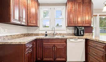 729 Smith St, Algonac, MI 48001