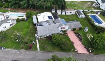 4 E Curran Dr, Absecon, NJ 08201