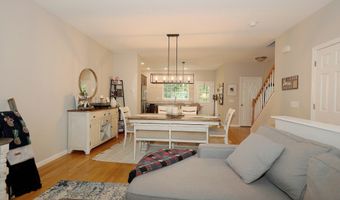 23 Riverview Ct 23, Brookfield, CT 06804