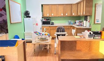 2328 N Hillcrest Pkwy, Altoona, WI 54720